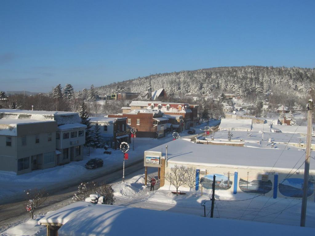 Le Voyageur Inn Mattawa Eksteriør bilde